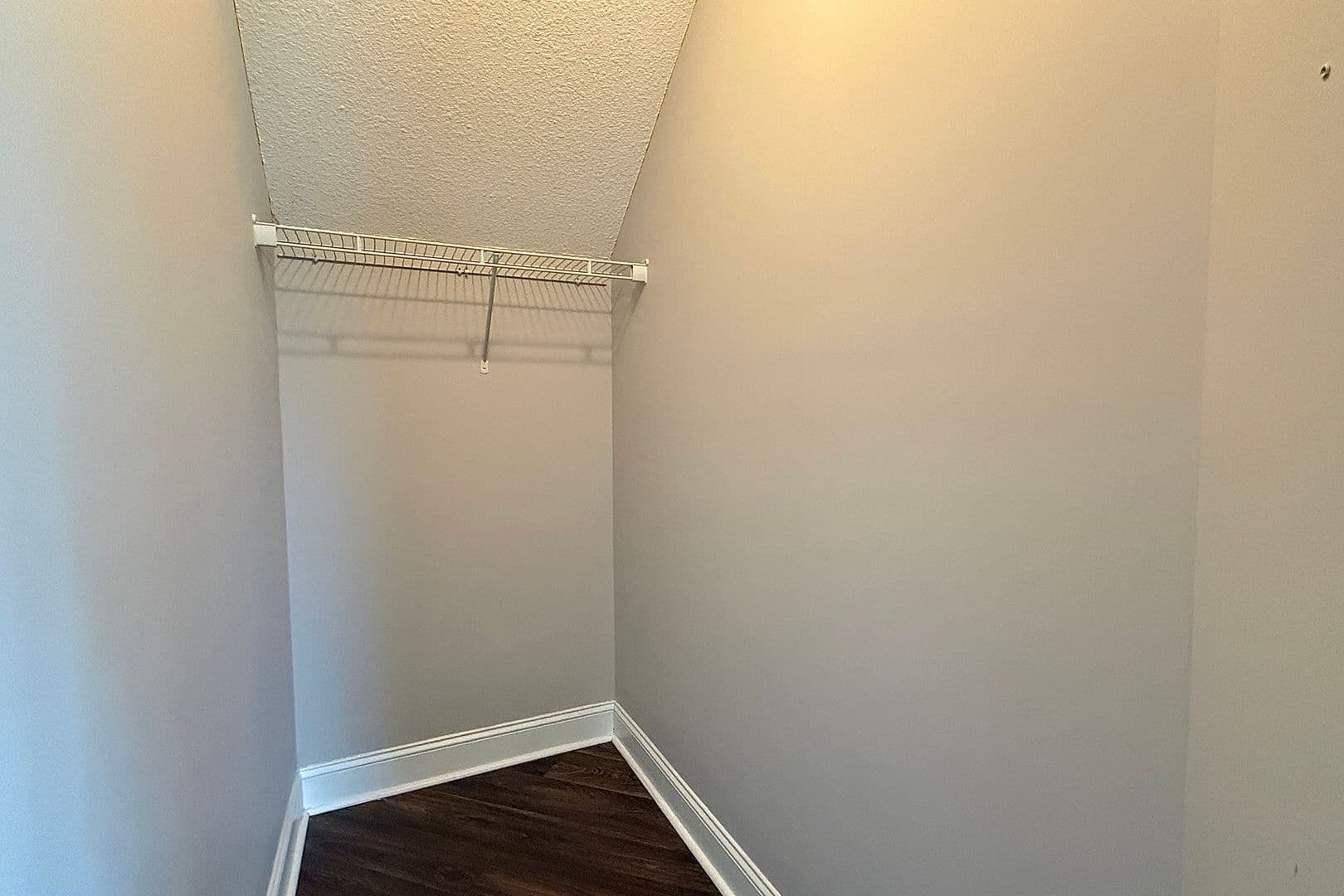 Allenhurst House: 309 Nashview Trl