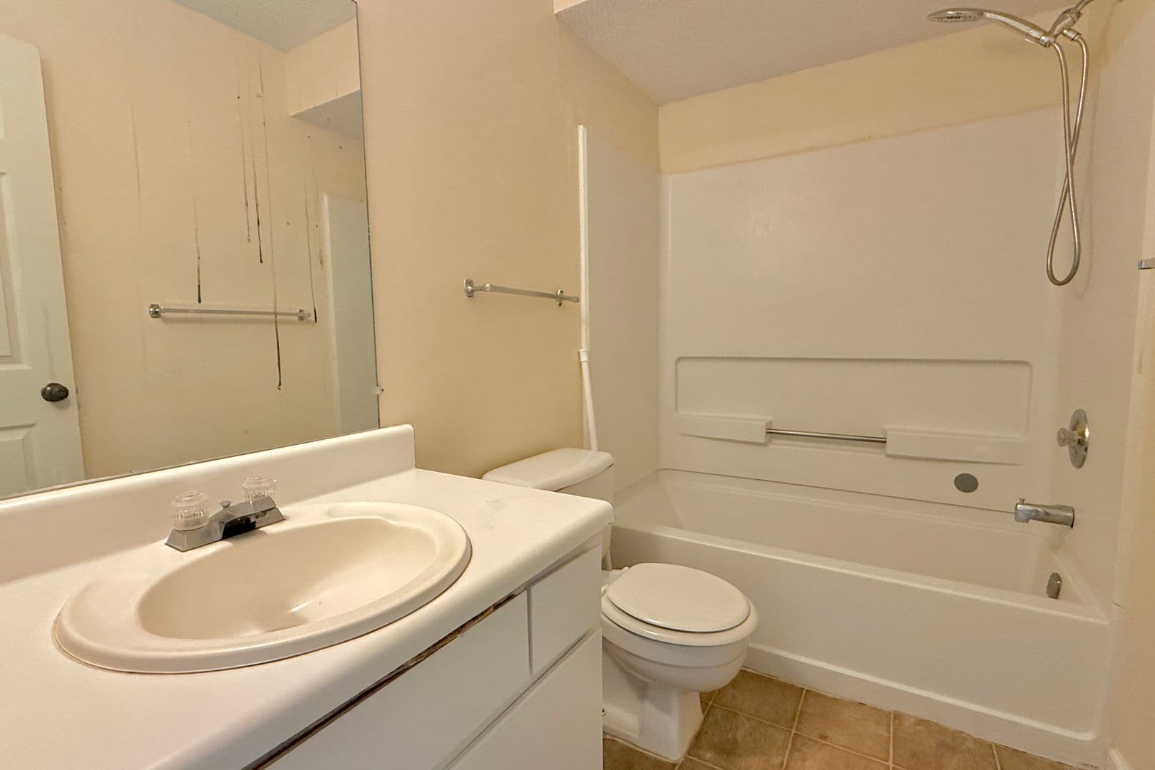 Hinesville Condo: 910 Brett Drive, #117