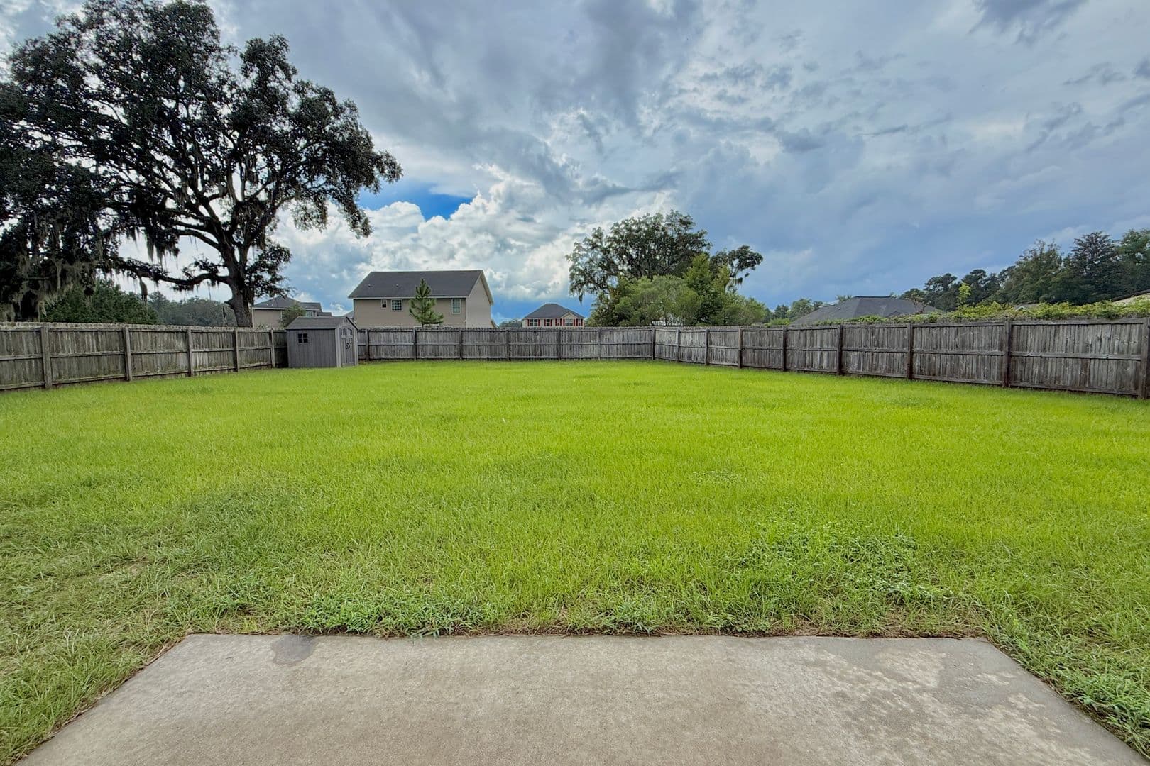 Allenhurst House: 309 Nashview Trl