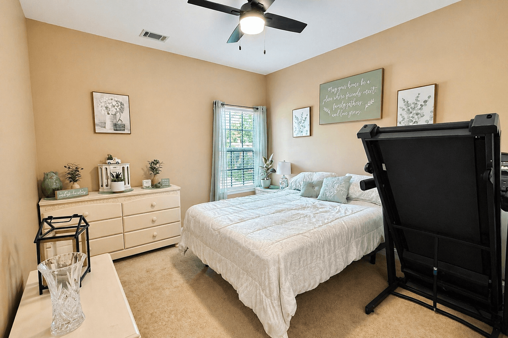 Ludowici House: 470 Briarcrest Drive NE