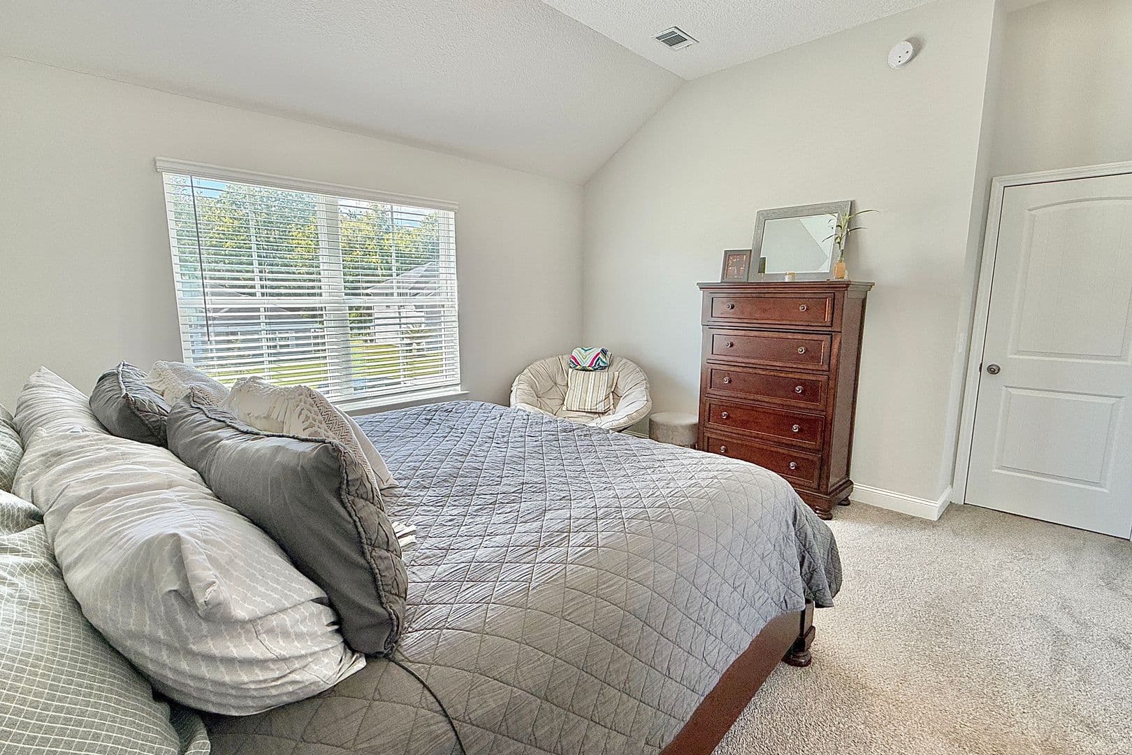 Hinesville House: 120 Legacy Ln