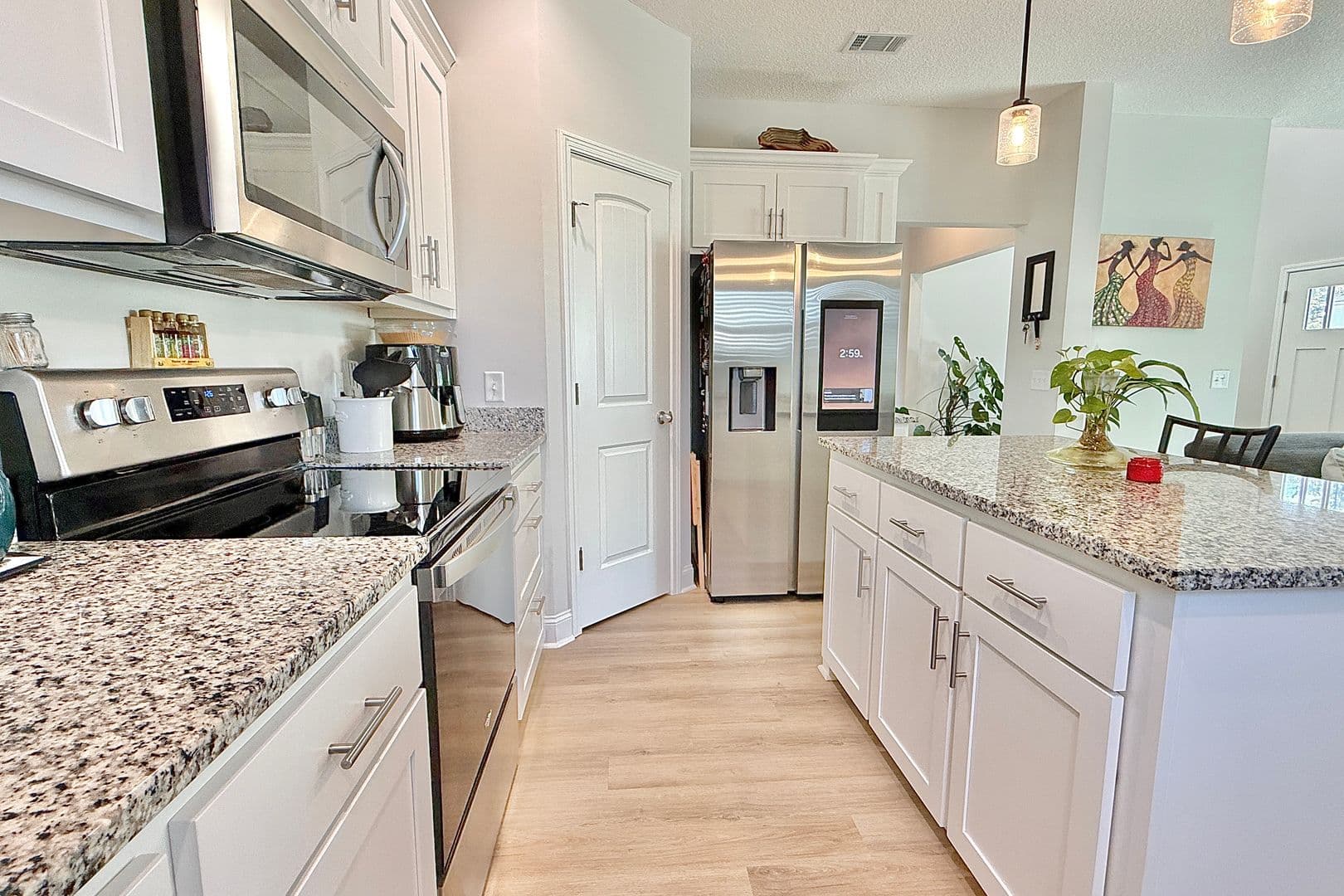 Hinesville House: 120 Legacy Ln