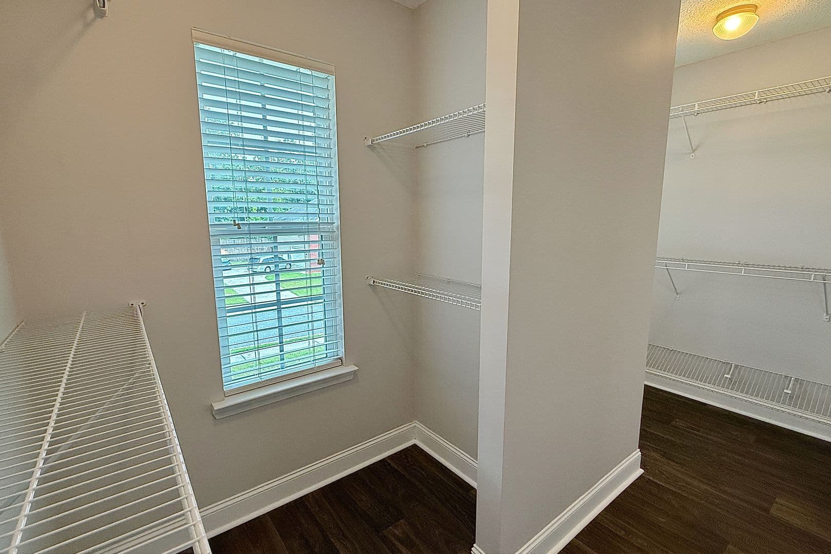 Allenhurst House: 309 Nashview Trl