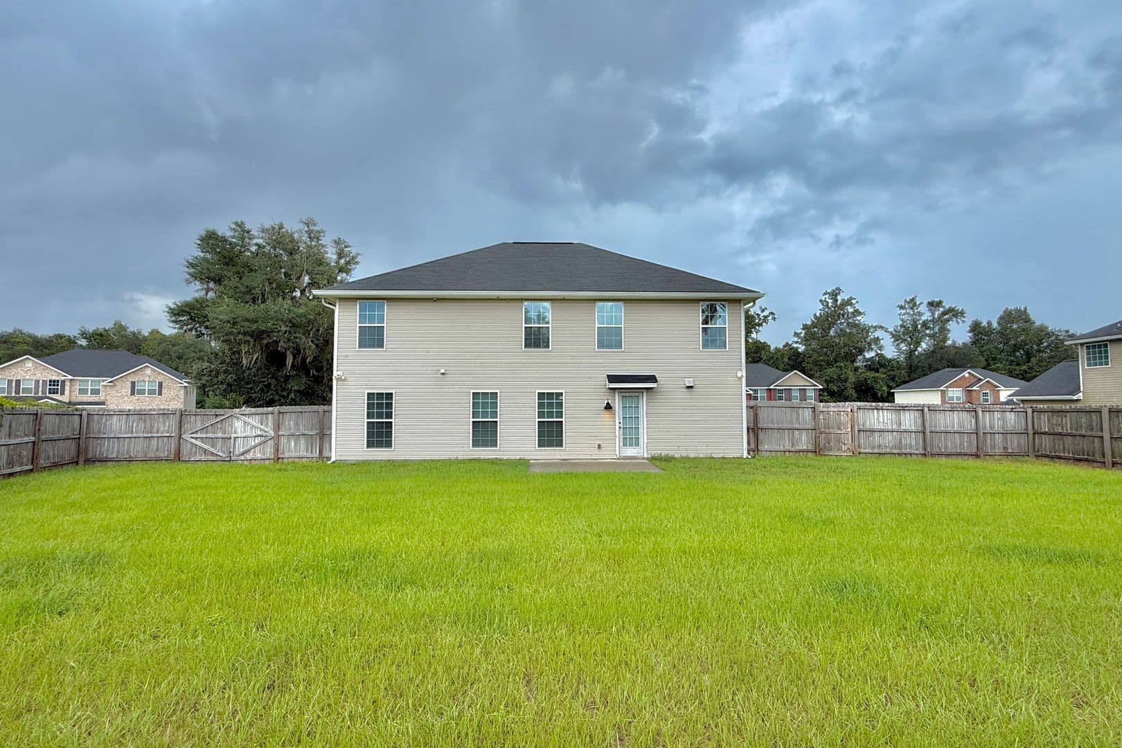 Allenhurst House: 309 Nashview Trl
