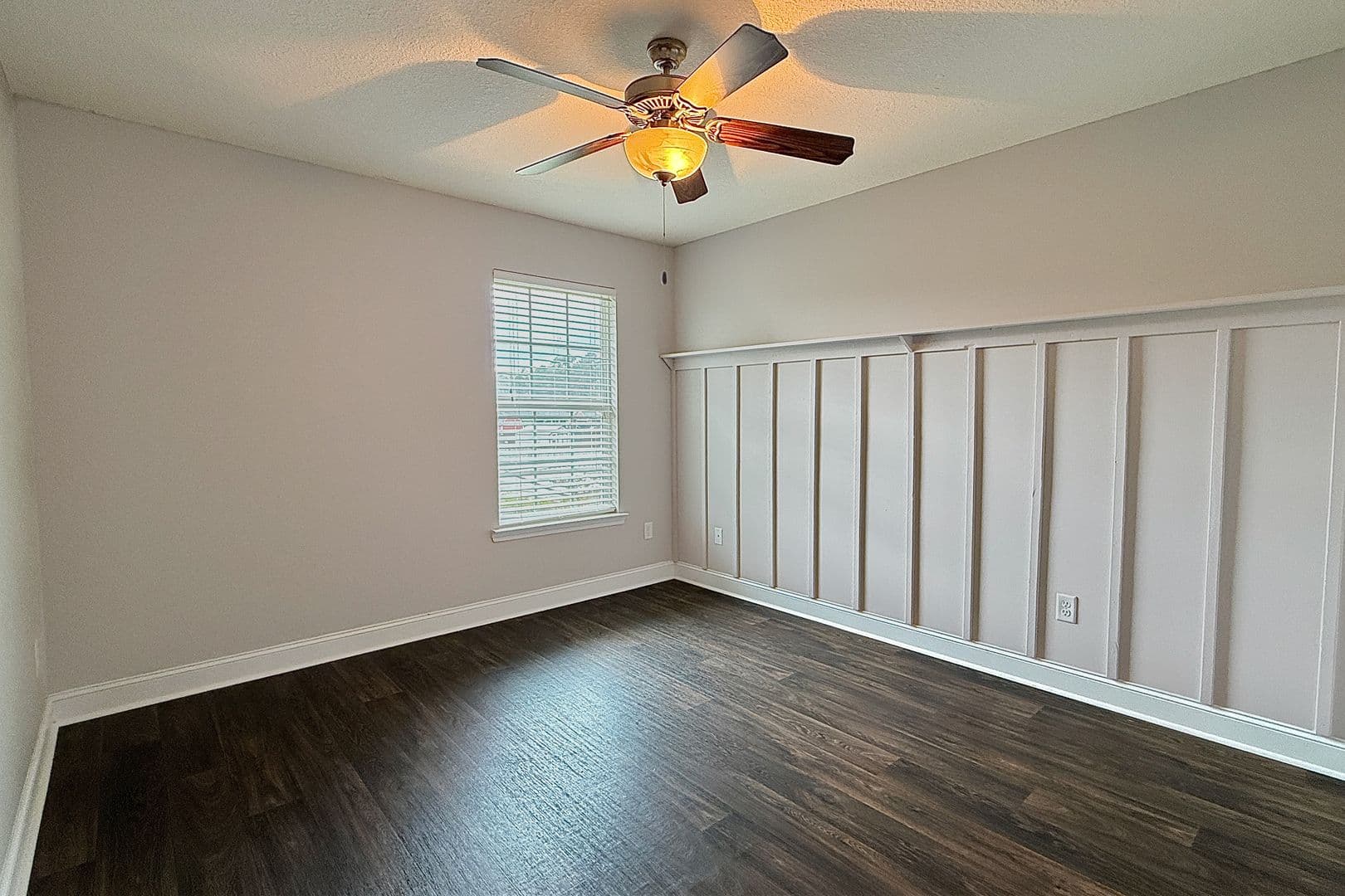 Allenhurst House: 309 Nashview Trl