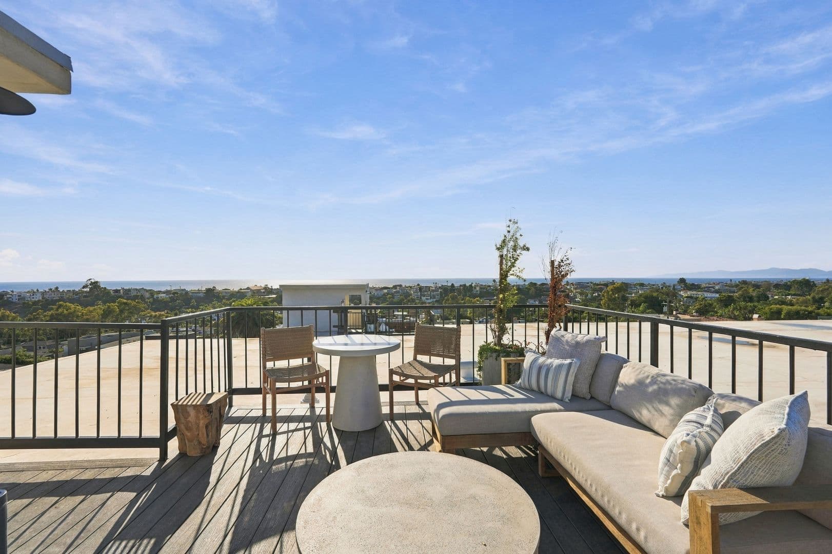 Hermosa Beach Apartment: 720-724 21st Street