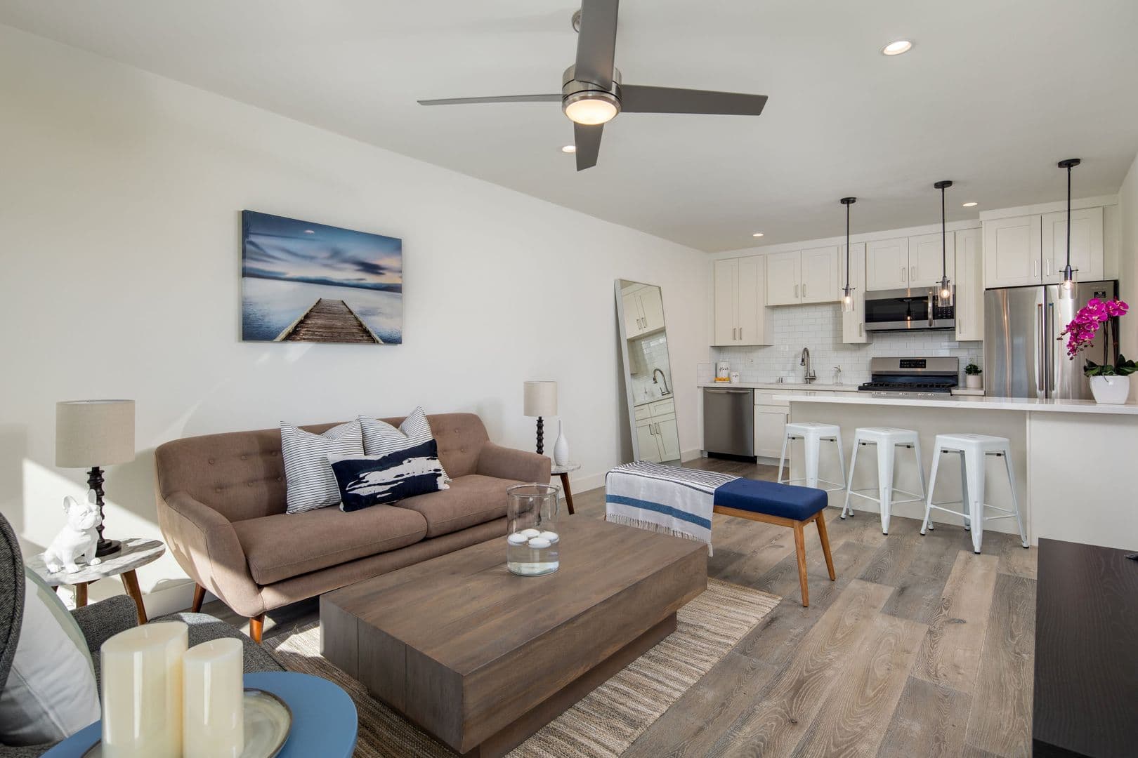 El Segundo Apartment: 207, 209 & 211 Sierra Street