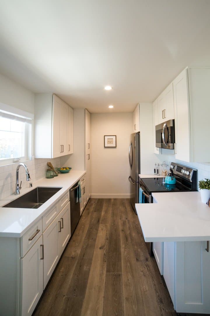 Redondo Beach Apartment: 201 S Broadway