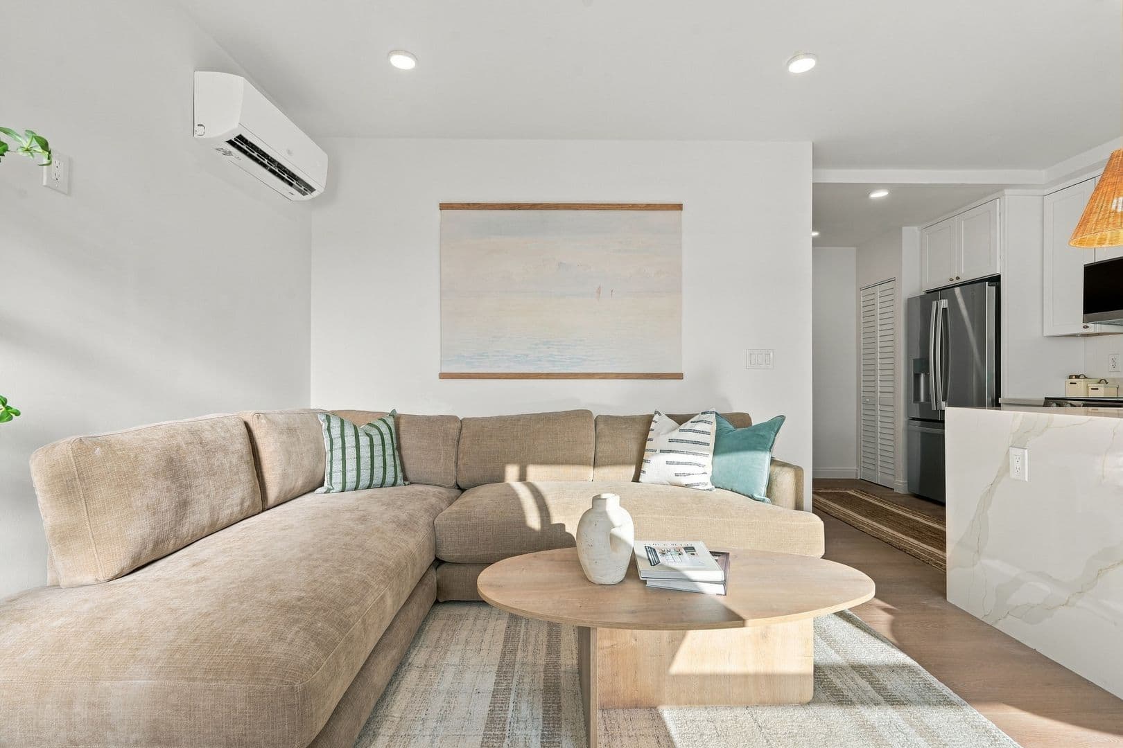 Hermosa Beach Apartment: 720-724 21st Street