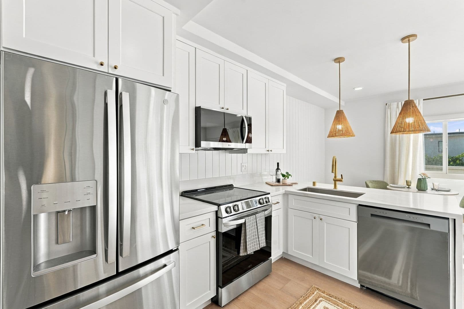 Hermosa Beach Apartment: 720-724 21st Street