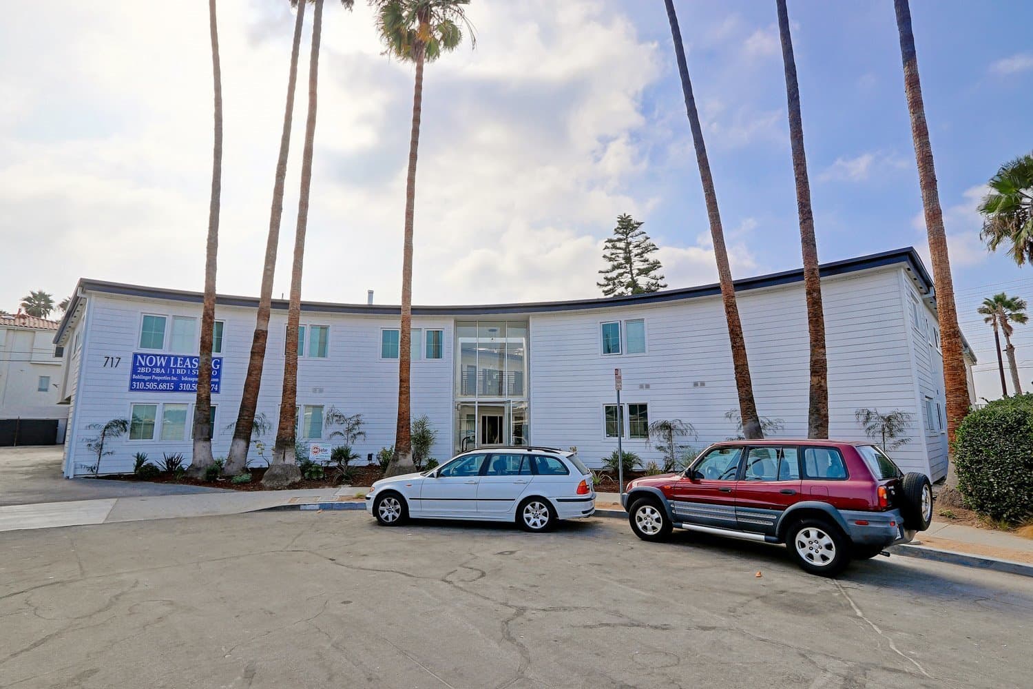 El Segundo Apartment: 716-717 Indiana Court