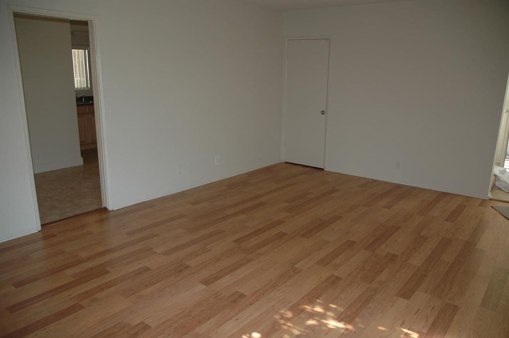 Torrance Apartment: 17450 Van Ness Ave