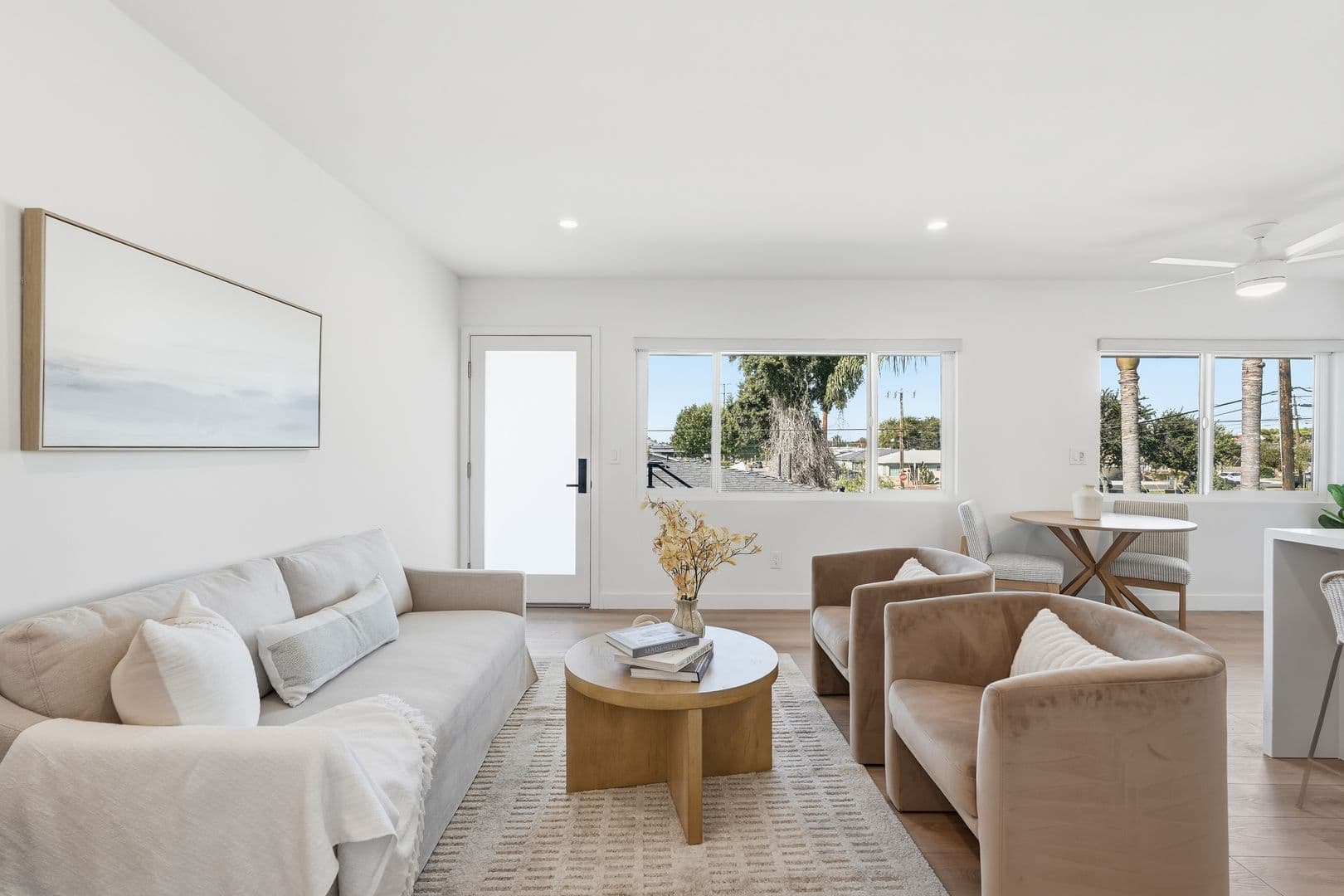 El Segundo Apartment: 1620 E Maple Ave