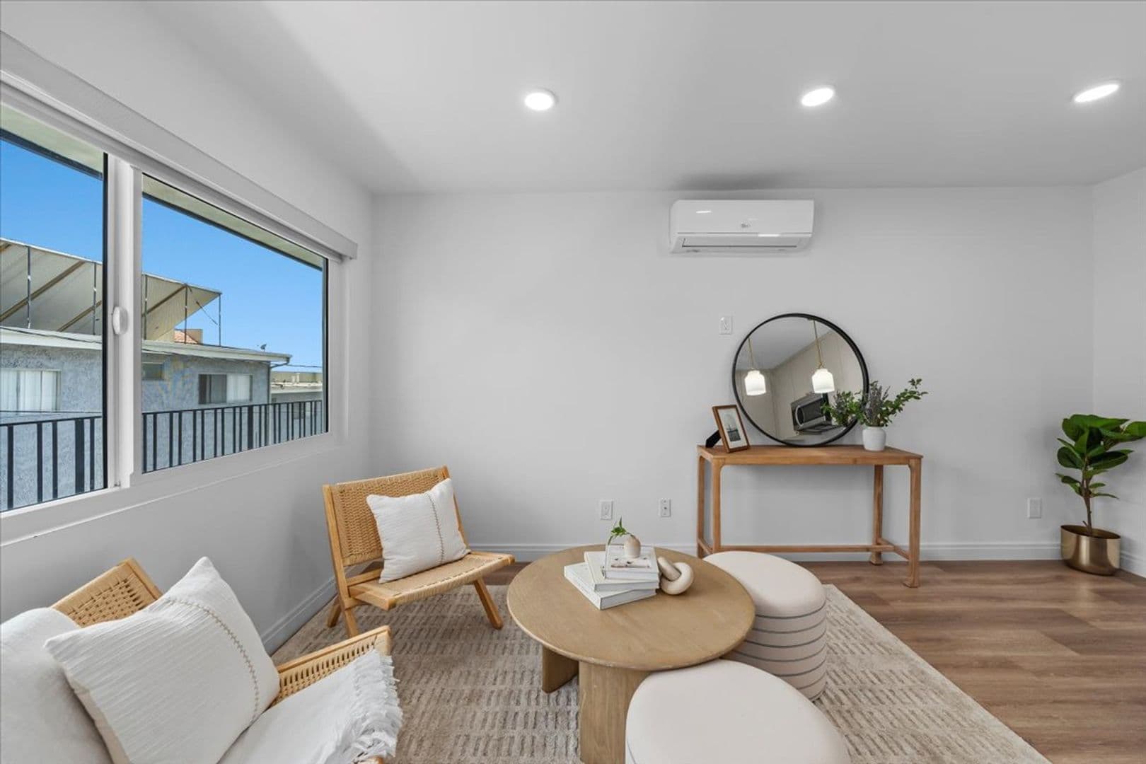 Hermosa Beach Apartment: 1803 Pacific Coast Highway