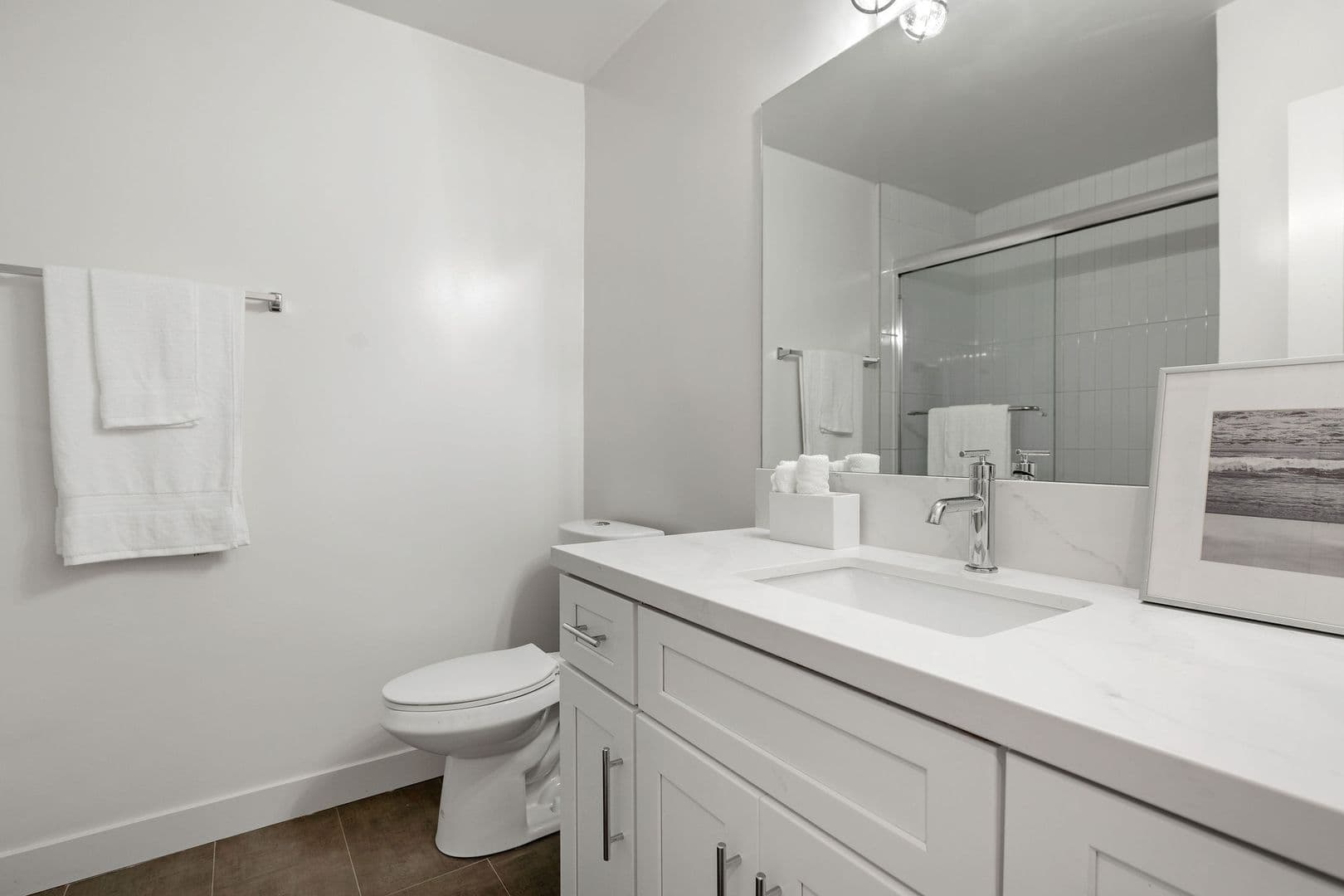 El Segundo Apartment: 420 Illinois Street