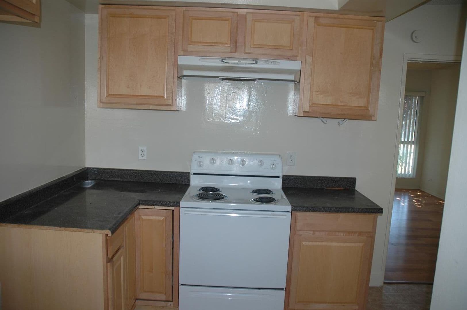 Torrance Apartment: 17450 Van Ness Ave