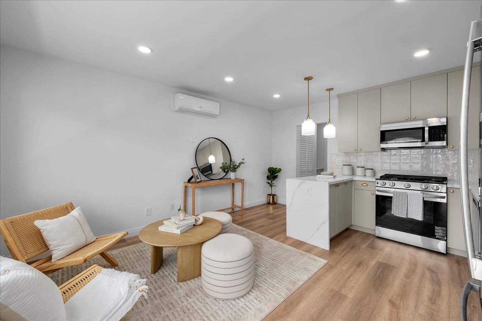 Hermosa Beach Apartment: 1803 Pacific Coast Highway