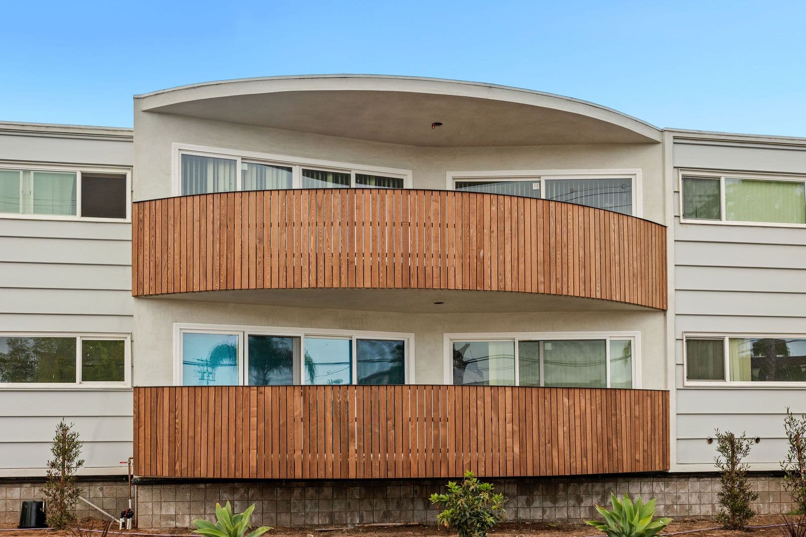 Torrance Apartment: 3828 W 226th St