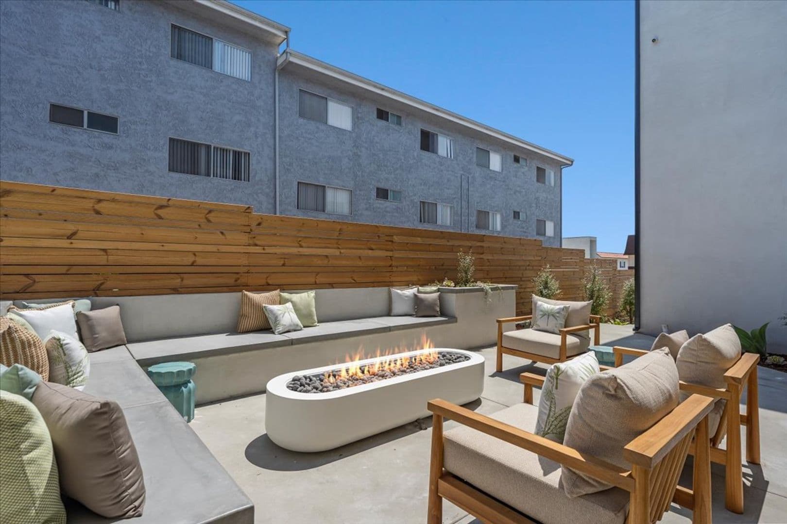 Hermosa Beach Apartment: 1803 Pacific Coast Highway