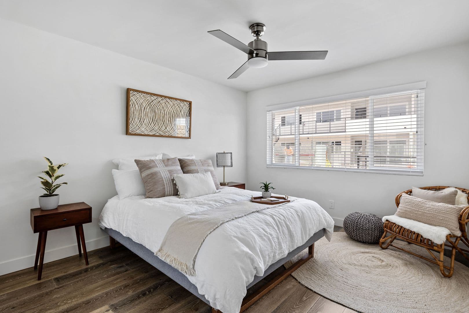 Torrance Apartment: 3828 W 226th St