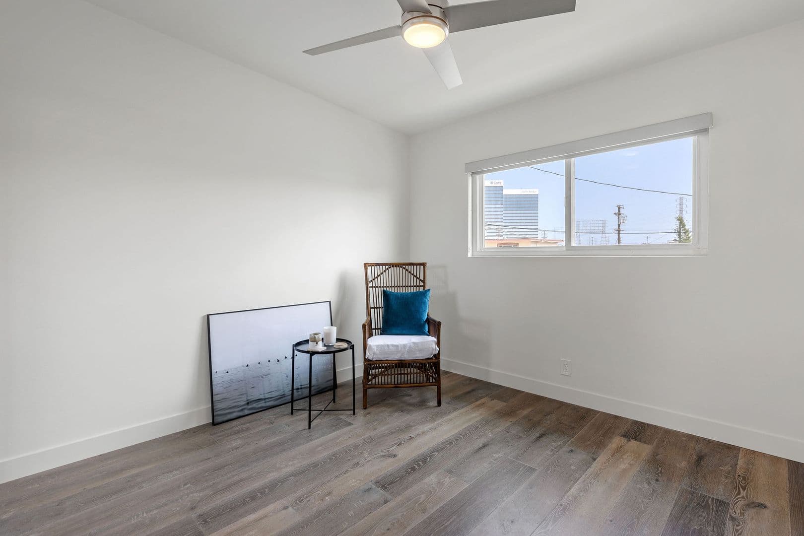 El Segundo Apartment: 420 Illinois Street