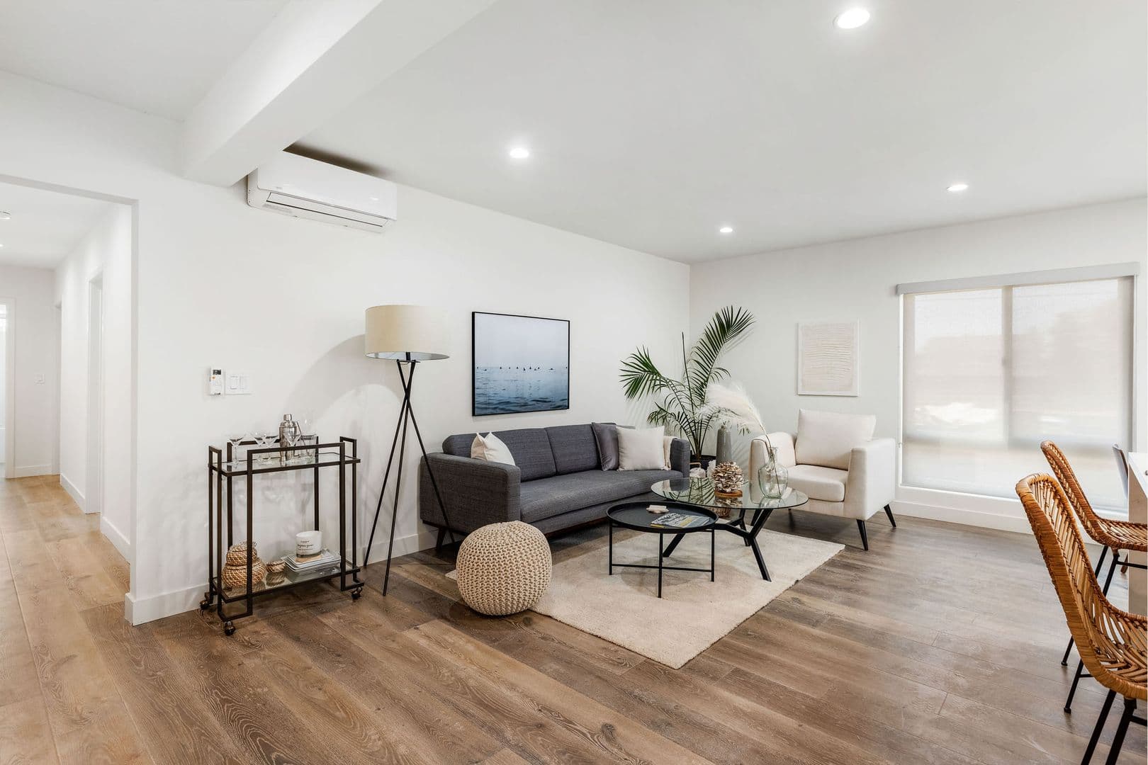 El Segundo Apartment: 420 Illinois Street