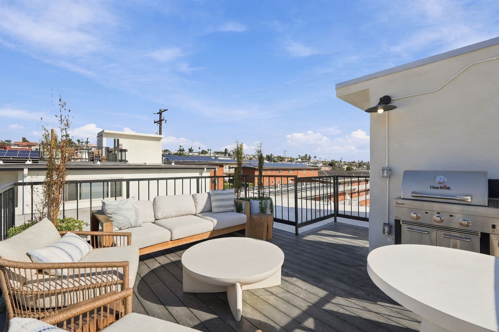 Hermosa Beach Apartment: 720-724 21st Street