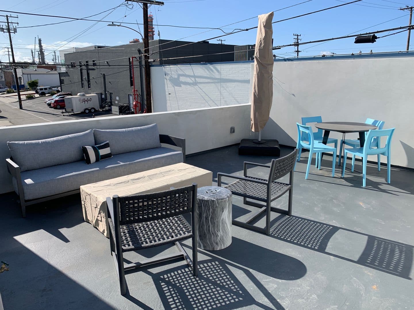 El Segundo Apartment: 207, 209 & 211 Sierra Street