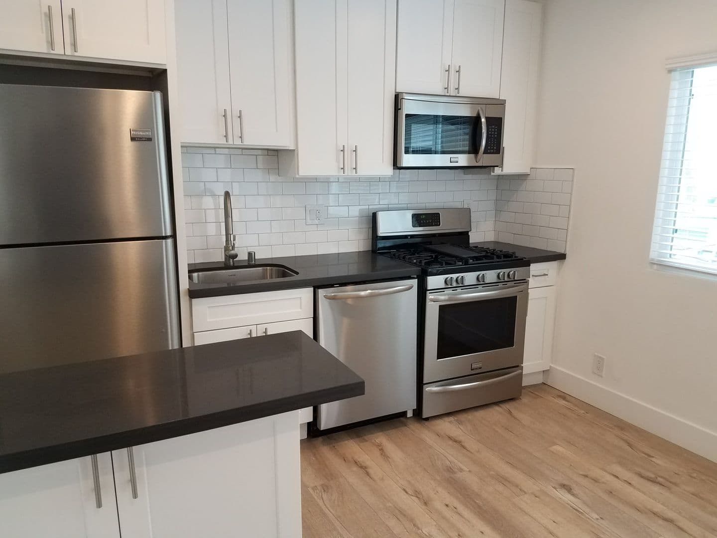 El Segundo Apartment: 716-717 Indiana Court
