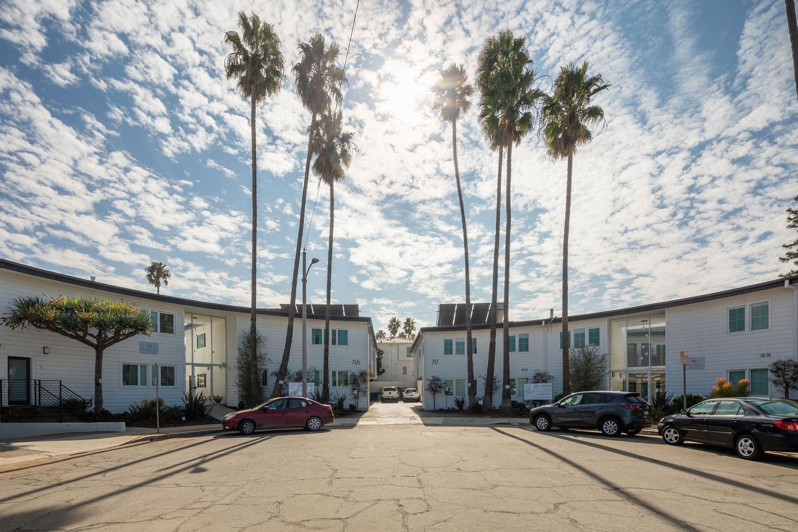 El Segundo Apartment: 716-717 Indiana Court