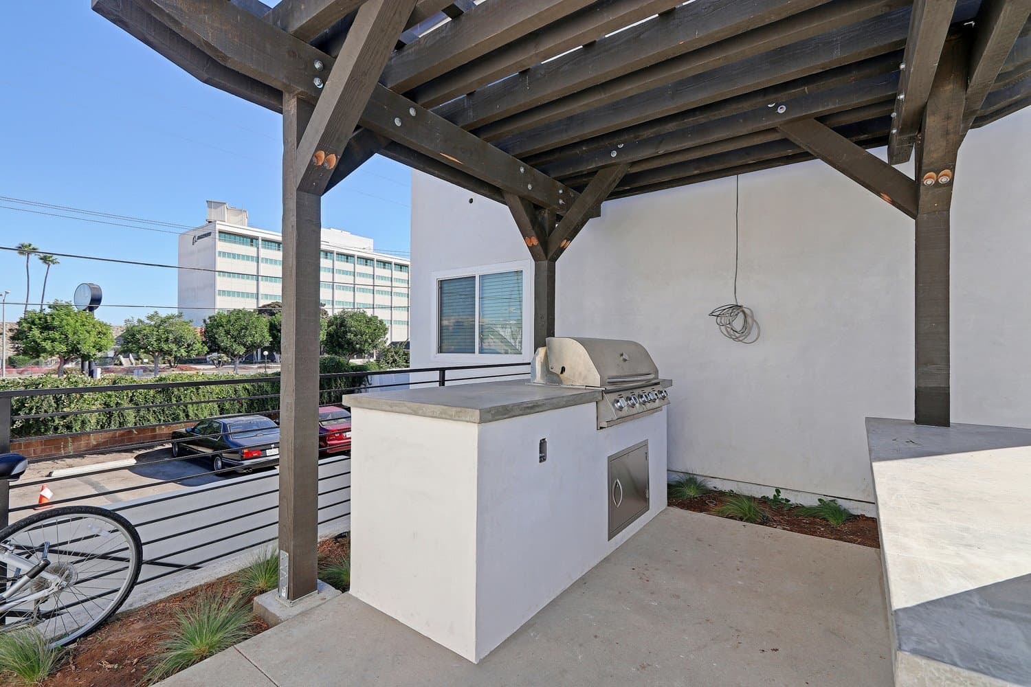 El Segundo Apartment: 716-717 Indiana Court