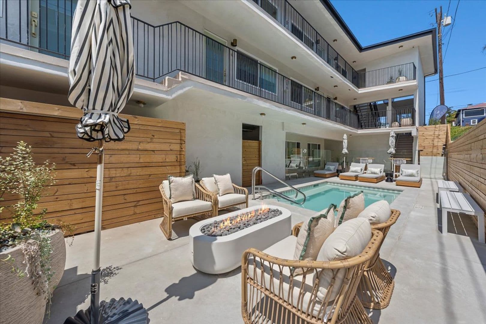 Hermosa Beach Apartment: 1803 Pacific Coast Highway