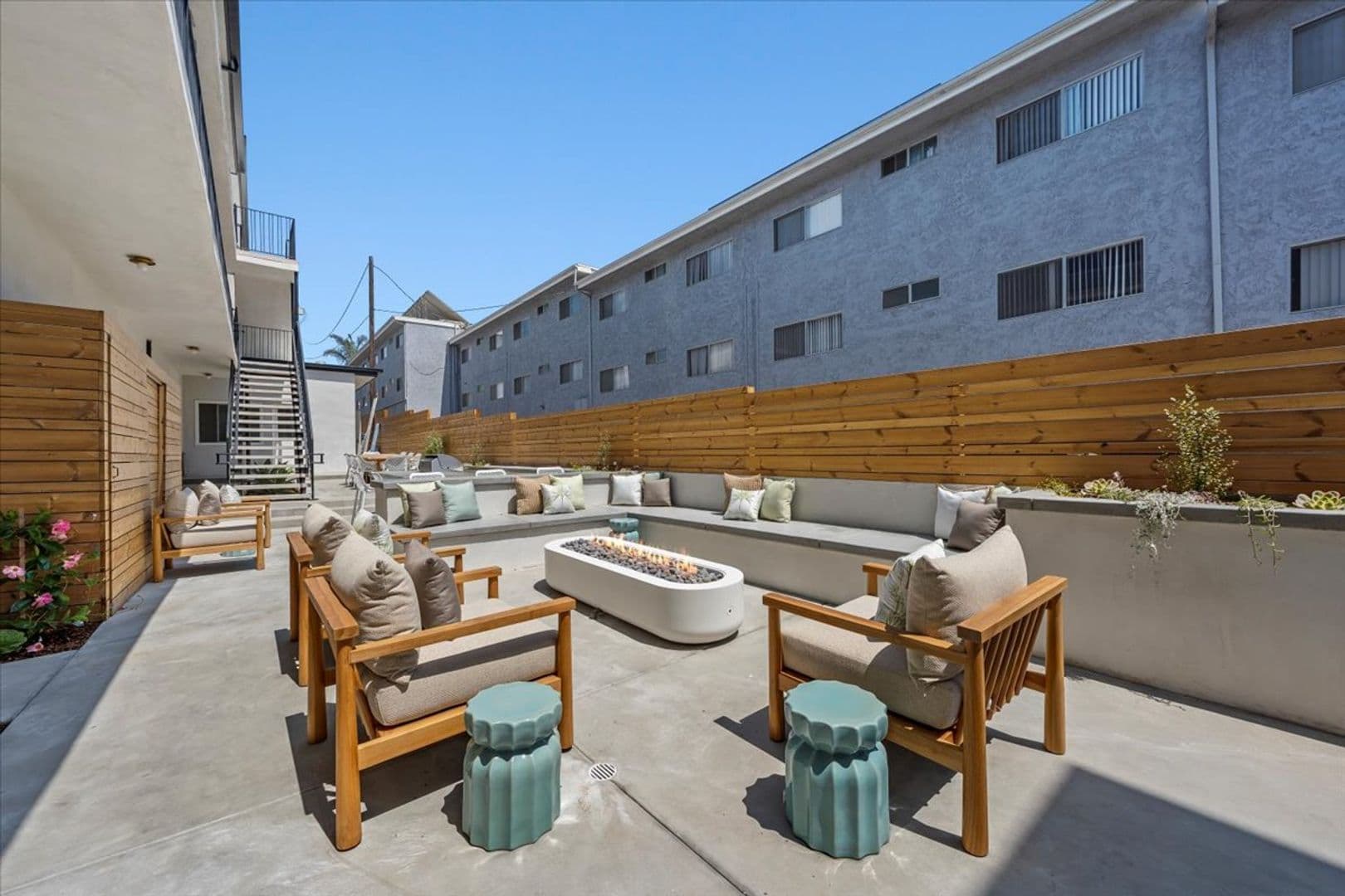 Hermosa Beach Apartment: 1803 Pacific Coast Highway