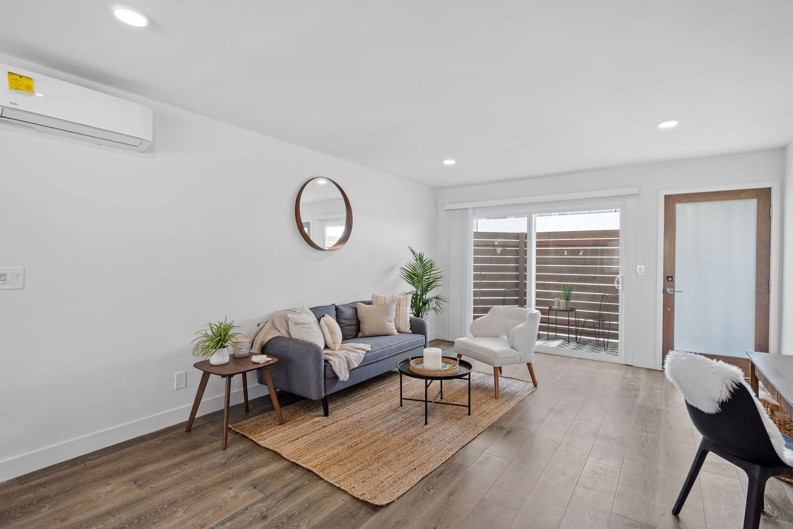 Torrance Apartment: 3828 W 226th St
