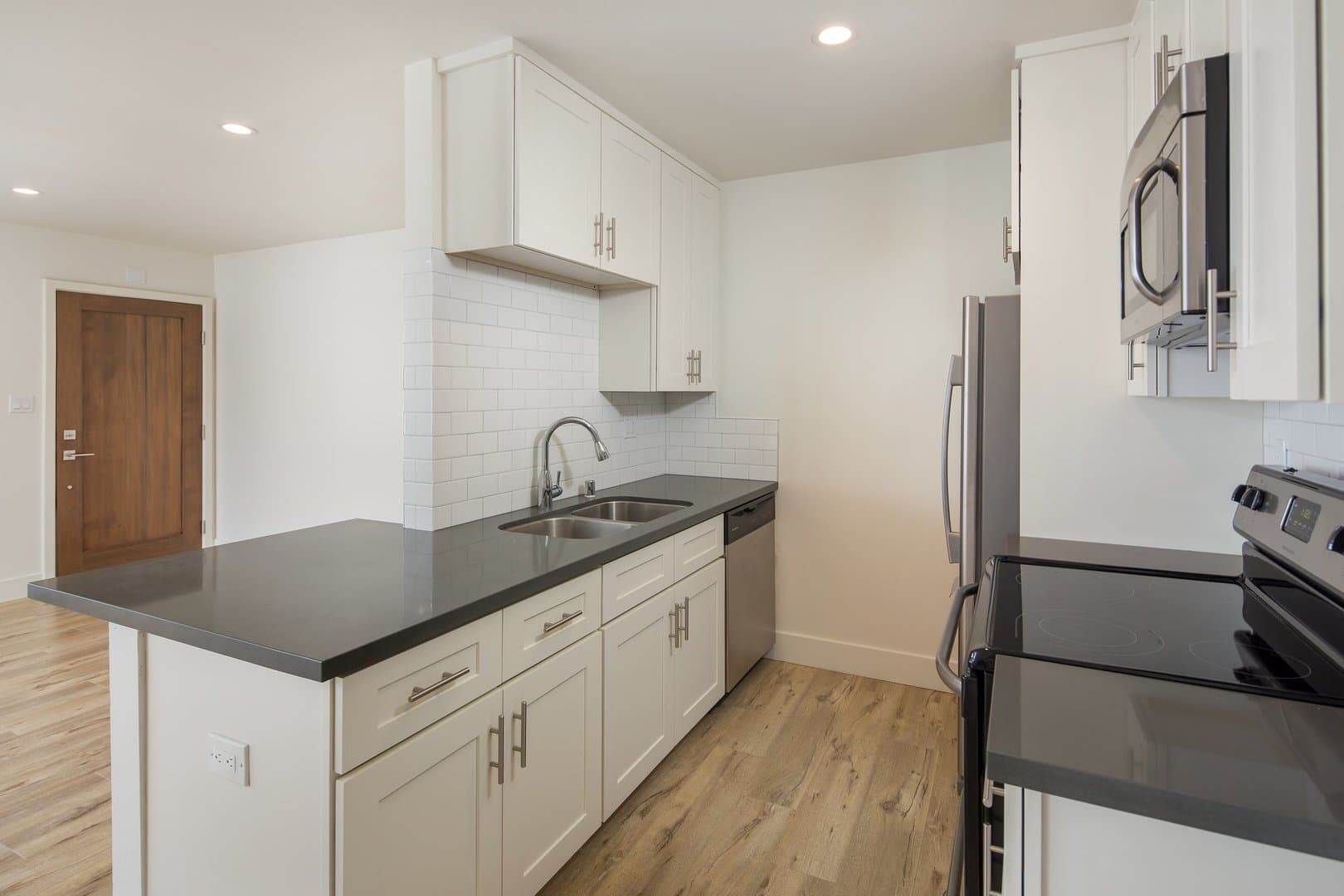 Torrance Apartment: 20700 Anza Ave