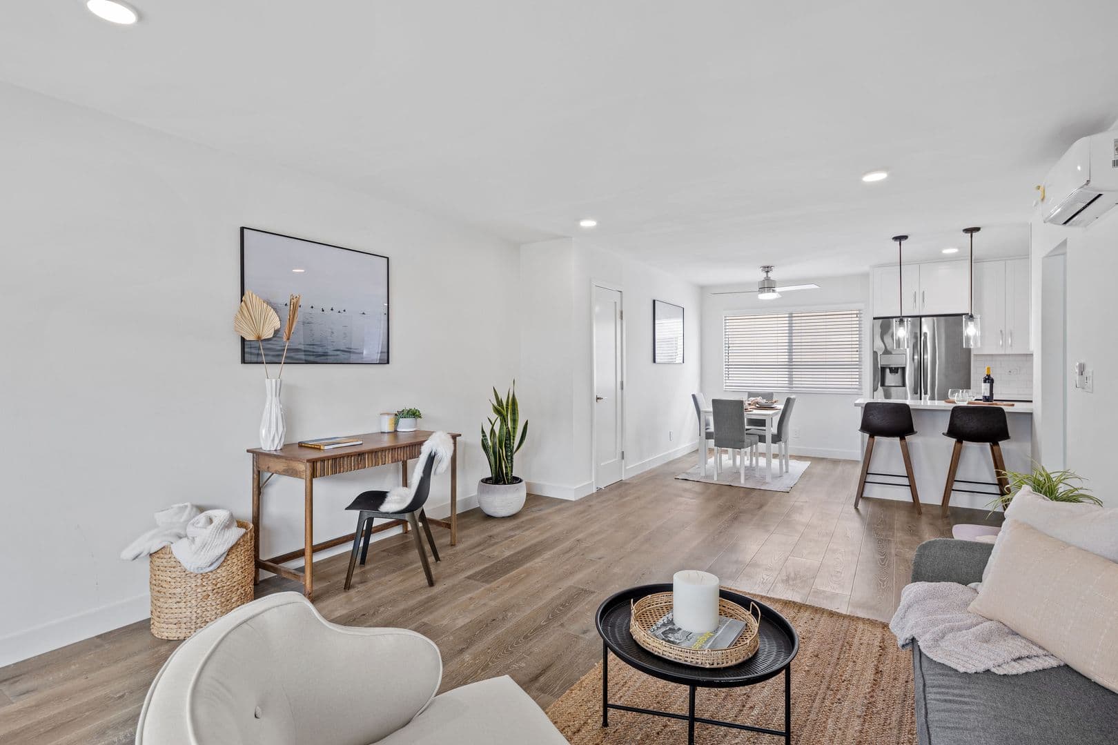 Torrance Apartment: 3828 W 226th St