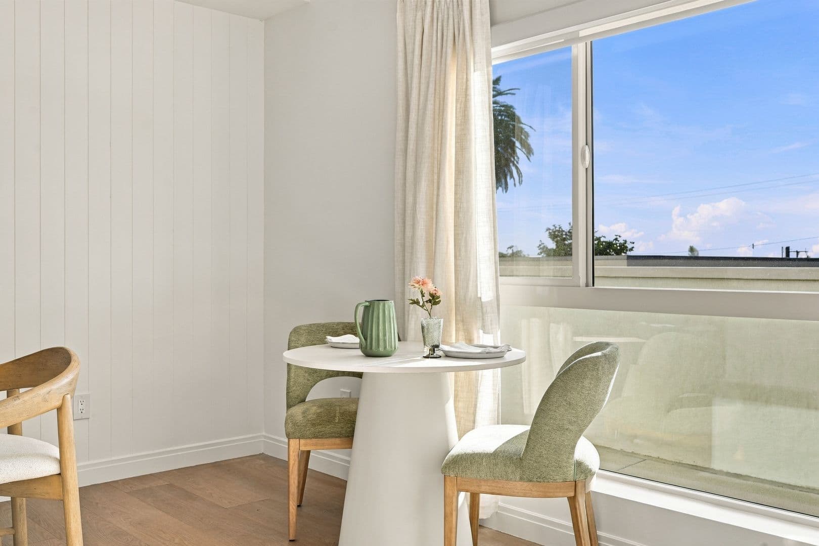Hermosa Beach Apartment: 720-724 21st Street