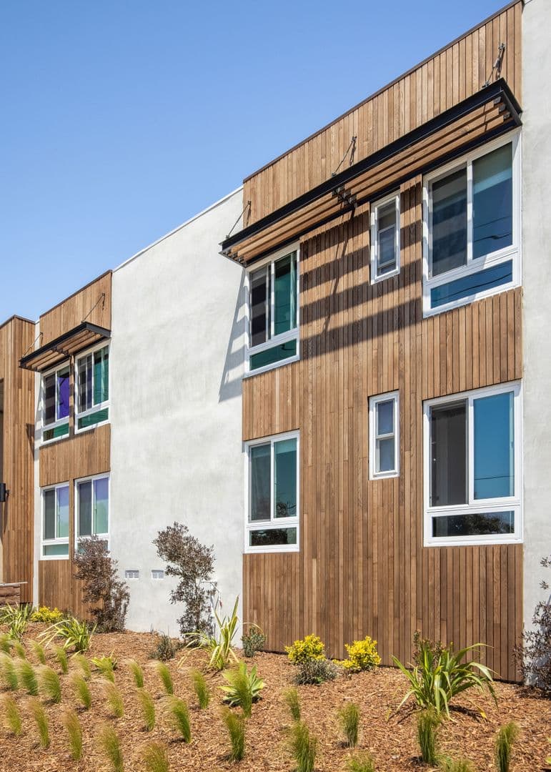 El Segundo Apartment: 420 Illinois Street