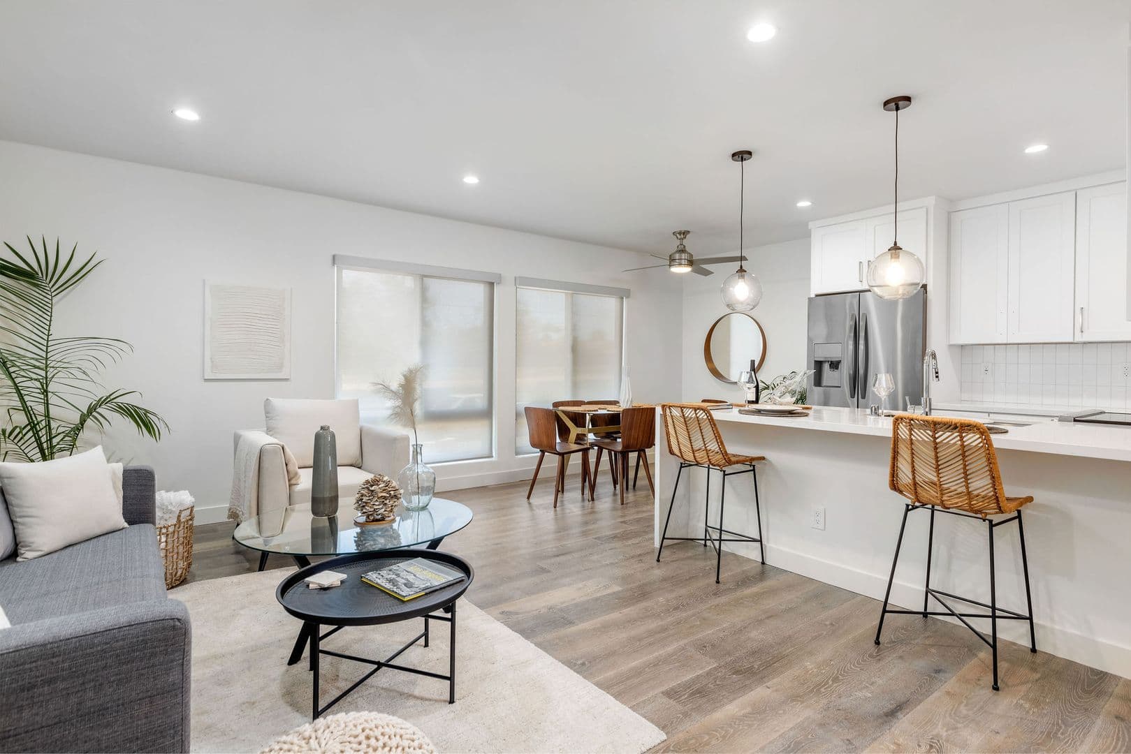 El Segundo Apartment: 420 Illinois Street