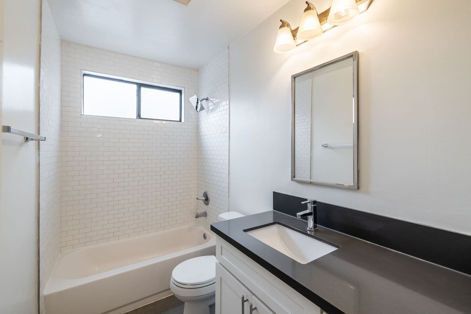 El Segundo Apartment: 431 Indiana Street