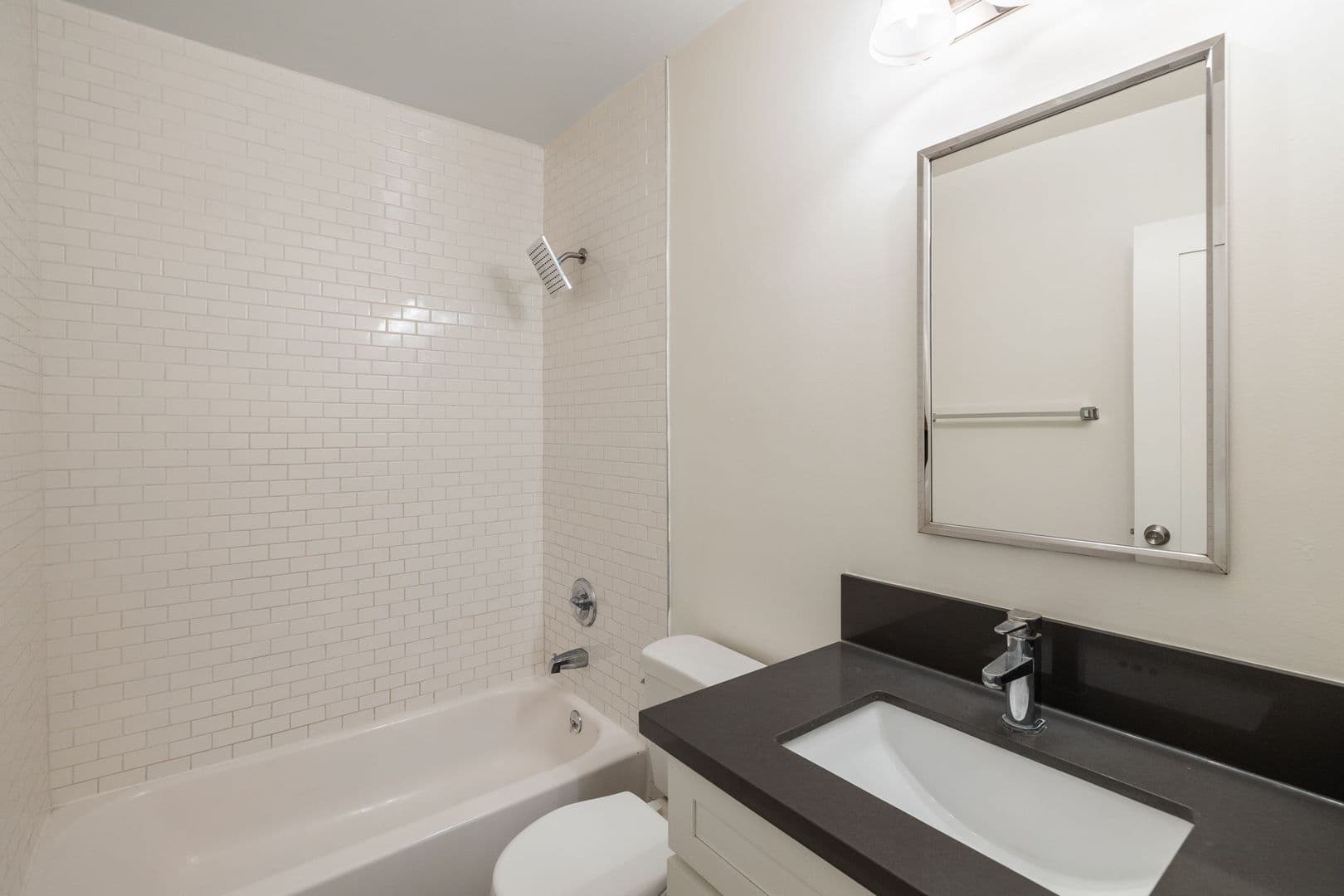 El Segundo Apartment: 431 Indiana Street