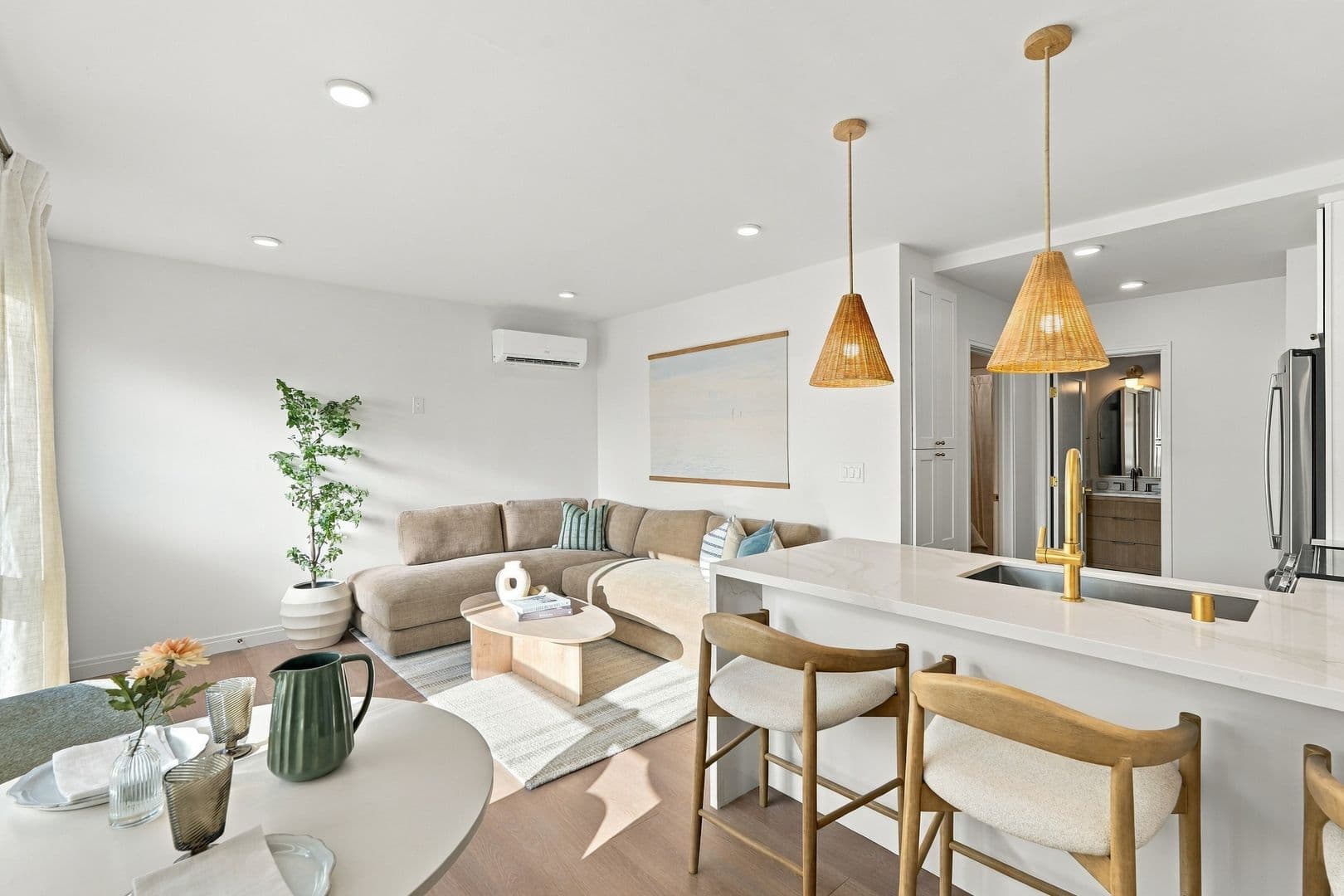 Hermosa Beach Apartment: 720-724 21st Street