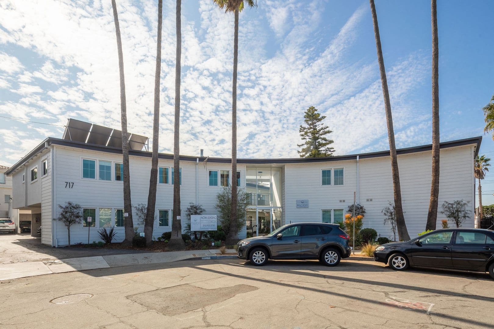 El Segundo Apartment: 716-717 Indiana Court