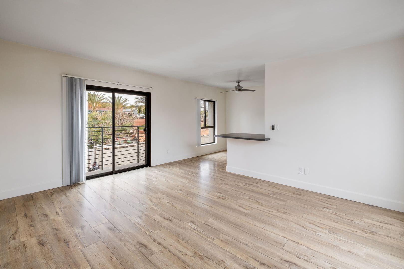 El Segundo Apartment: 431 Indiana Street