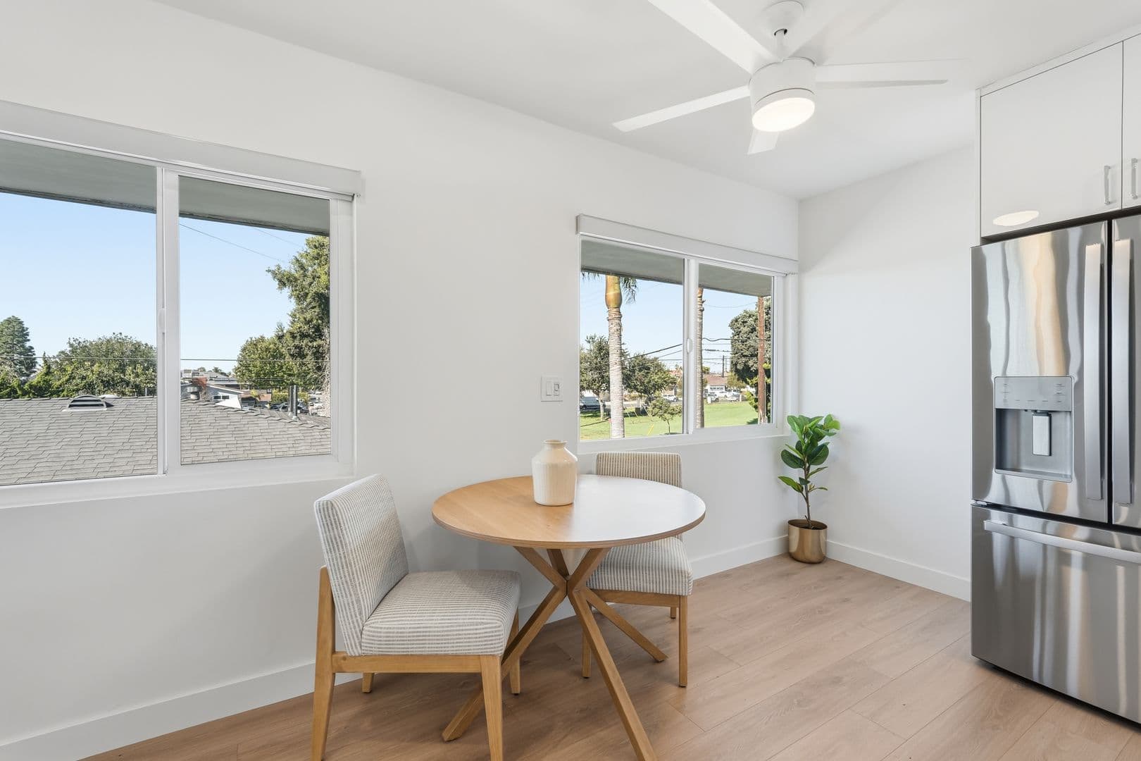 El Segundo Apartment: 1620 E Maple Ave