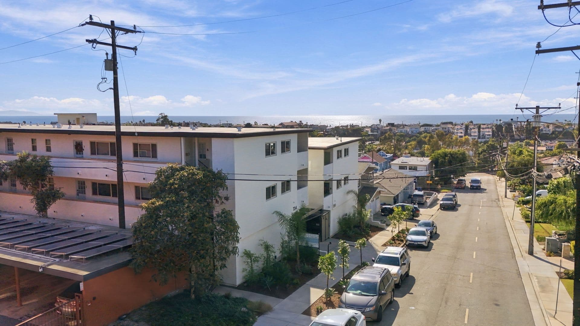 Hermosa Beach Apartment: 720-724 21st Street