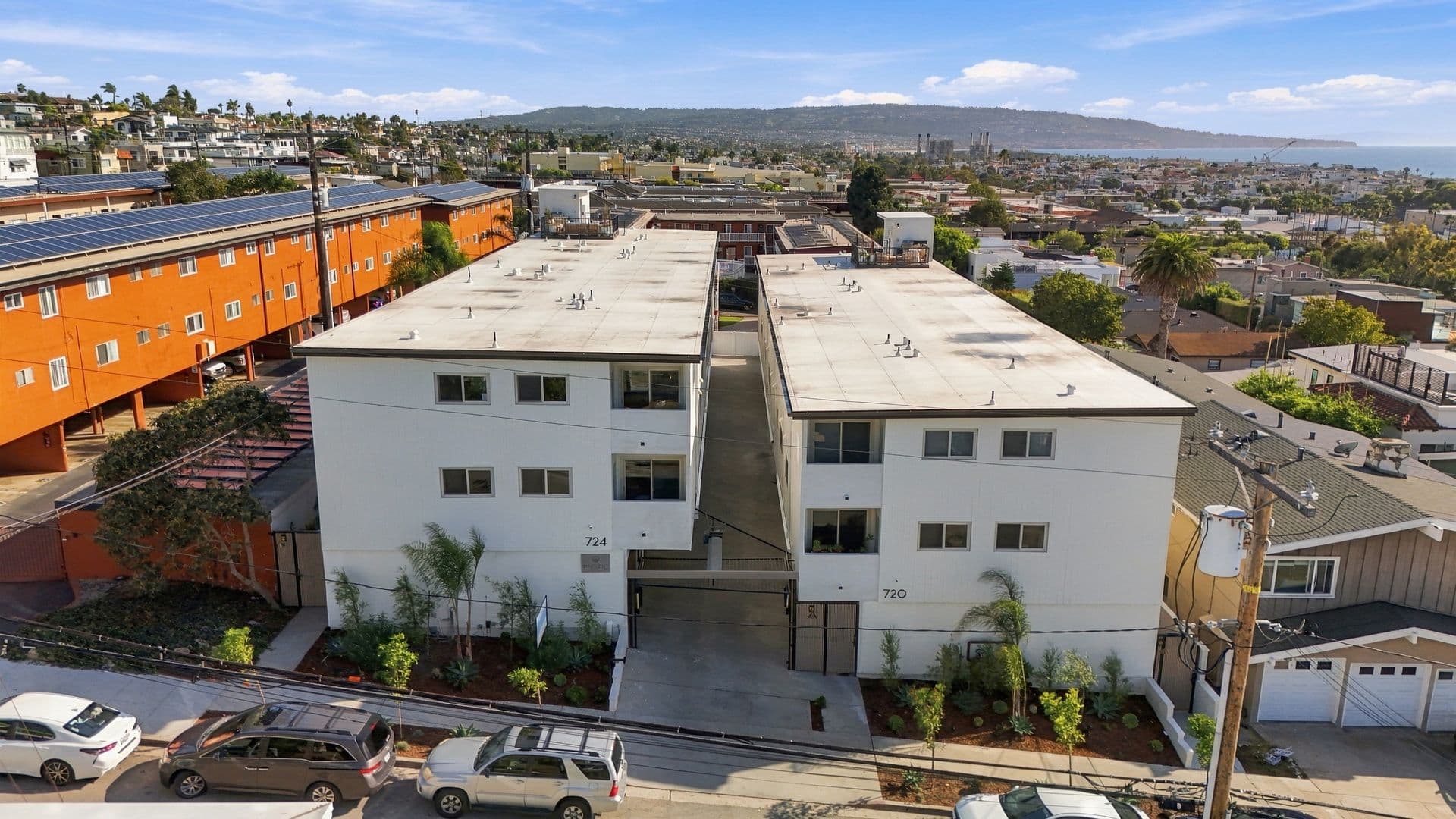 Hermosa Beach Apartment: 720-724 21st Street