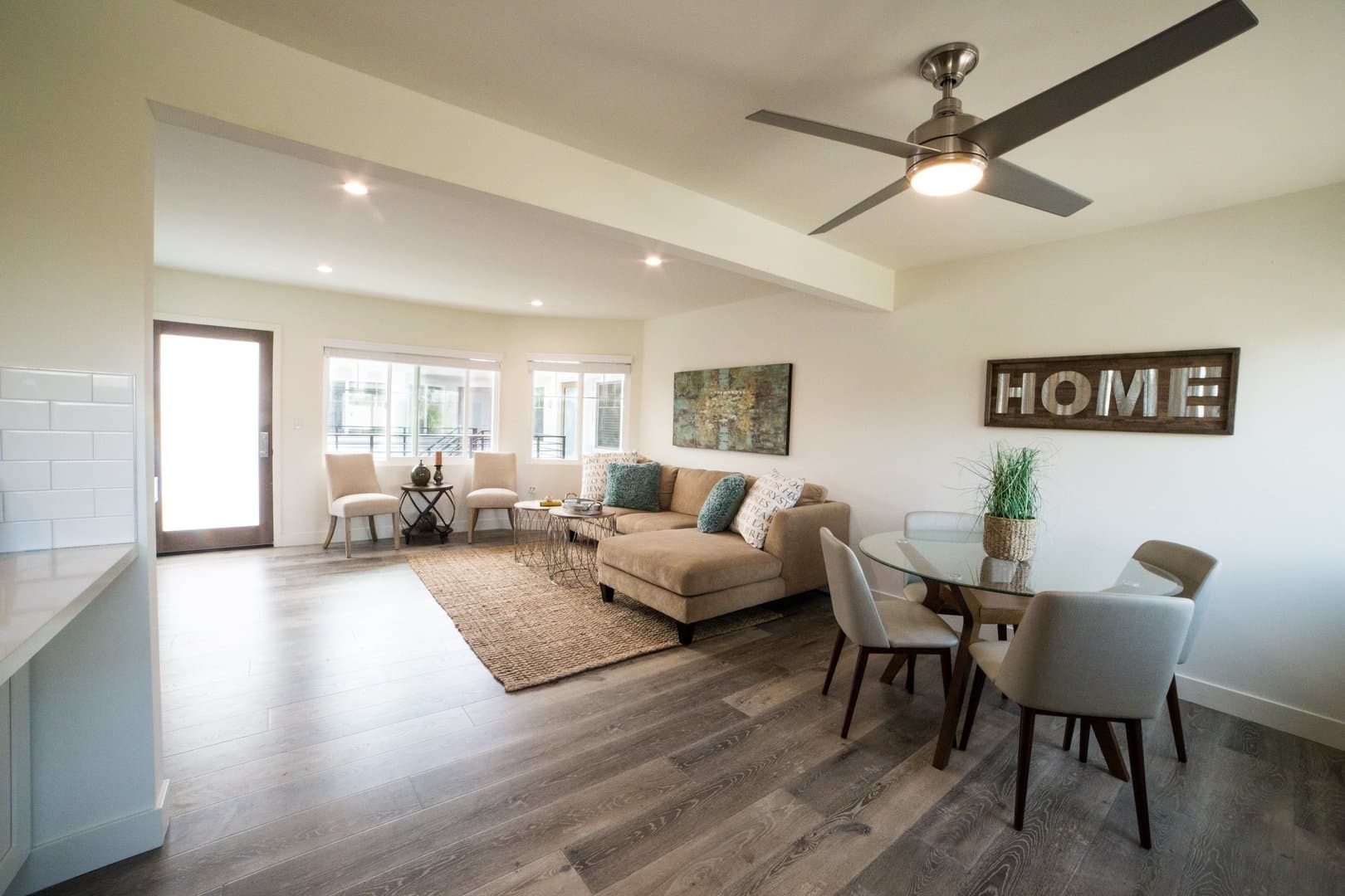 Redondo Beach Apartment: 201 S Broadway