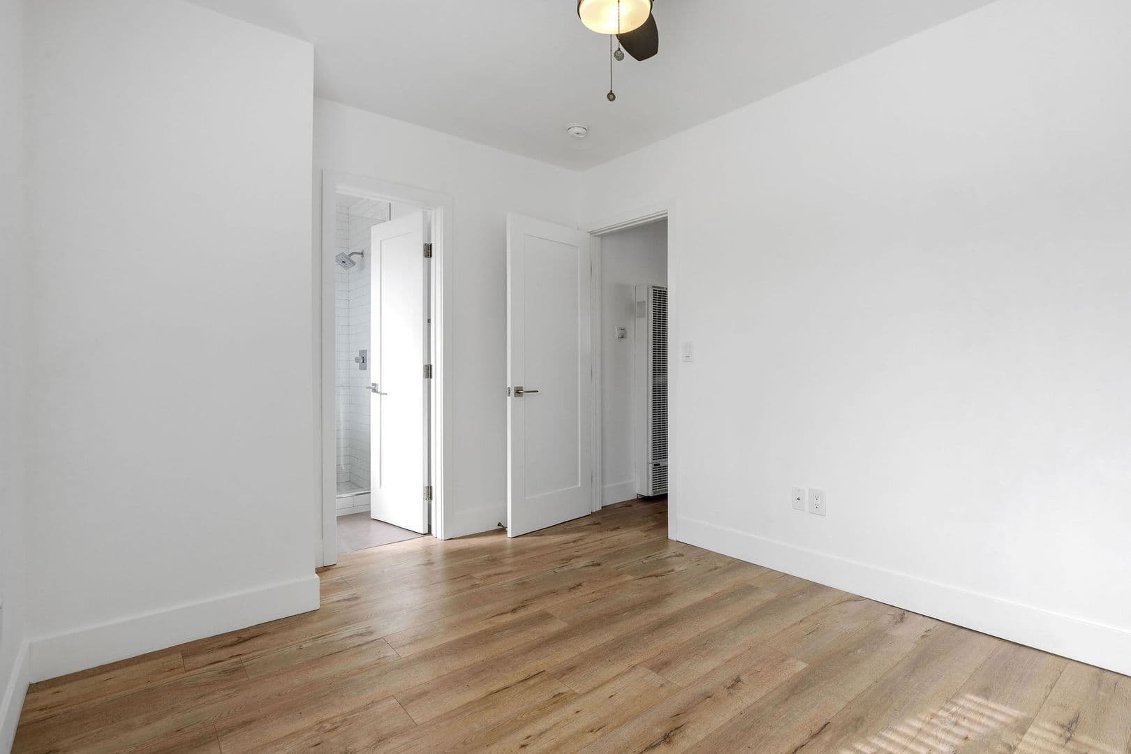 El Segundo Apartment: 716-717 Indiana Court