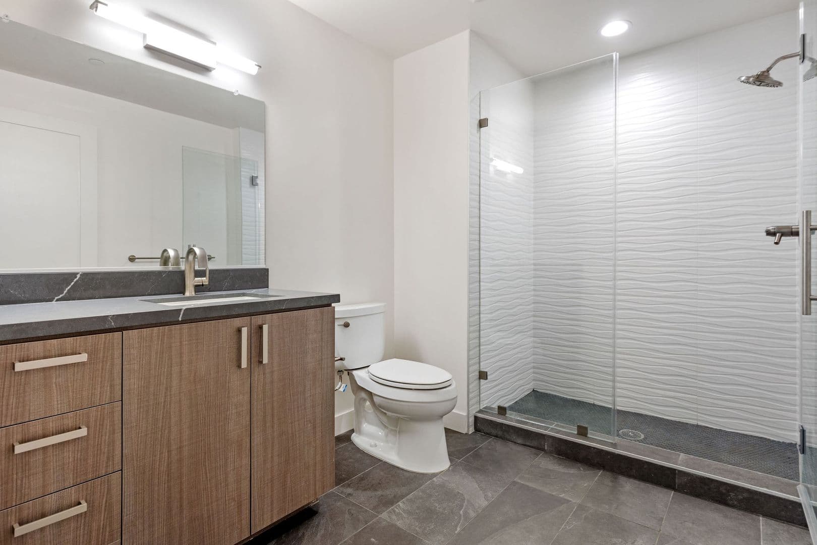 Santa Monica Apartment: 1122 Pico Blvd